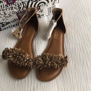 FLAT FLIP FLOP SANDALS